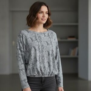 Whiteroom + Cactus Gray Snake Print Top Women's M Made‎ in USA EUC